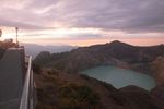 Mulai Hari dengan Sunrise di Danau Kelimutu, Juara!