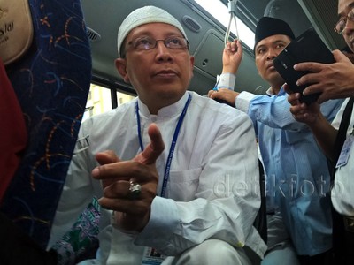 Menag Jajal Bus Shalawat