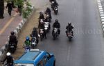Pemotor Nekat Melawan Arus