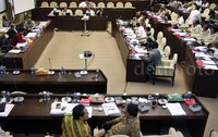 Dalam raker ini dipimpin Ketua Komisi II Rambe Kamarul Zaman didampingi Wakil Ketua Lukman Edy serta Ahmad Riza Patria. Lamhot Aritonang/detikFoto.