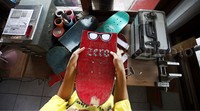 Kabau memproduksi 10 sampai 15 unit setiap bulannya.
