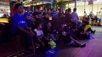 Ini barisan penonton VIP, karena paling depan dari panggung utama.