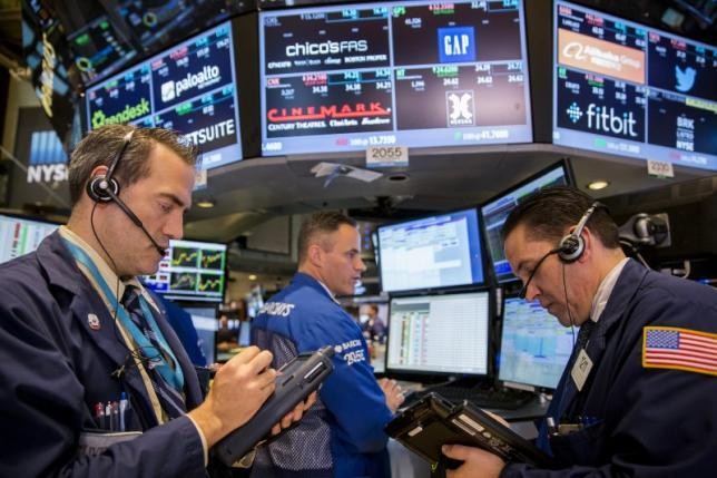 Wall Street Lesu di Awal Pekan