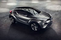 Aspek aerodinamika juga diperbaiki dan di sisi lain mobil didesain agar lebih aman untuk pejalan kaki. Istimewa/Toyota.