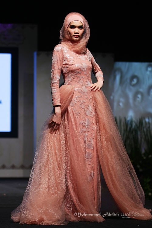 INTEGRITY Boutique by Hanadi Chehab & Howayda Moussa from Australia. Indonesia Internasional Islamic Fashion & Products 2015 Ethnic Urbanovative at Jakarta Convention Center. Jakarta. [Foto: Mohammad Abduh/Wolipop]