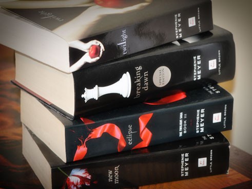 Stephenie Meyer Rilis Edisi Khusus Twilight Oktober