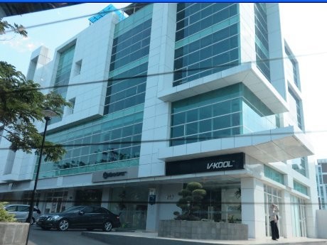 Menyambangi Rumah Mewah Milik V-Kool di Kemayoran