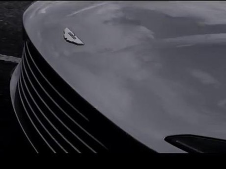 Mobil James Bond Juga Asyik Diajak Ngesot