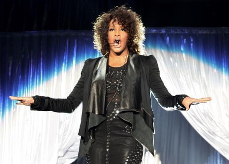 Mendiang Whitney Houston Rencanakan Konser Tur Dunia