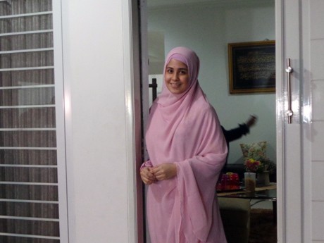 So Sweet! Akan Bercerai Risty Tagor Masih Perhatian ke Stuart Collin