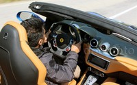 Mencoba akselerasi ferarri California T.