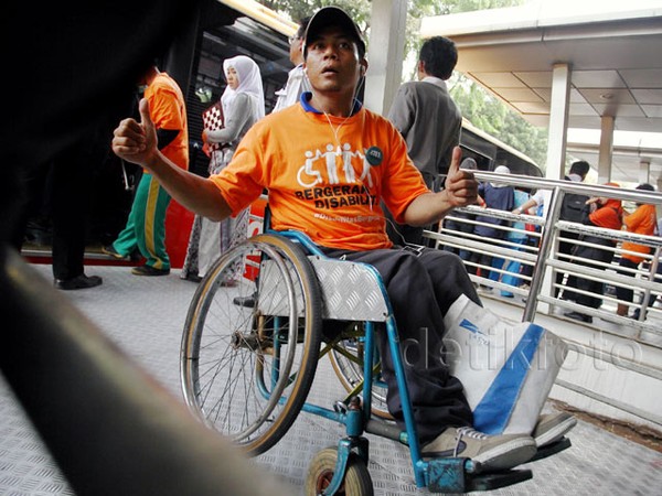 Kaum Disabilitas Geruduk Kantor Kemenhub