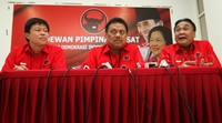 Bambang Wuryanto (kanan) mengatakan, sekitar 100 orang anggota Fraksi PDIP hadir dalam rapat kerja tersebut.