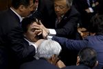 Kericuhan Terjadi di Parlemen Jepang