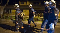 Tim penyelamat dikerahkan untuk mencari korban gempa dan tsunami. Vladimir Rodas/AFP/detikFoto.