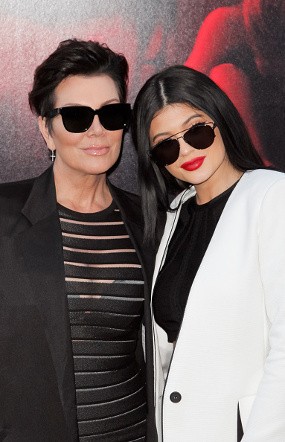 Sang Ibu Ngaku Kesulitan Besarkan Kylie Jenner