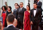 Tara Basro Merah Memesona di Venice Film Festival