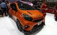 Mobil Low Cost and Green Car tetap menjadi salah satu favorit. Di urutan kelima ada Toyota Agya 4.172 unit. Agung Pambudhy/detikFoto.