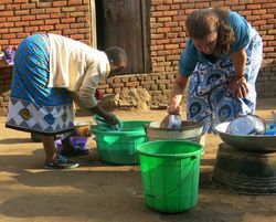 Tinggalkan Kemewahan, Bill Gates Gaul dengan Orang Miskin