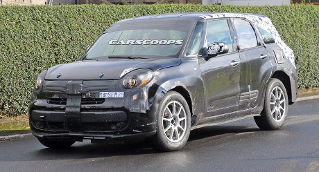 Tantang BMW, Alfa Romeo Rajin Uji Calon SUV Andalannya