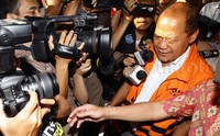 Made tak berkomentar banyak terkait pemeriksaannya.