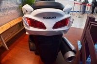 Harga Burgman 200 ABS ini sekitar Rp 54 juta.