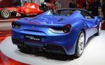 Mobil Beratap Terbuka Paling Dahsyat Ferrari