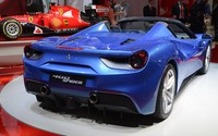 Ferrari memamerkan mobil ini di Frankfurt Motor Show, mobil memiliki struktur kerangka mesin yang ringan dan berperforma tinggi yang terbuat dari 11 perpaduan aluminium 6000 series berbeda yang berisi beragam kandungan magnesium dan memiliki karakteristik khusus yang sesuai dengan kebutuhan berbagai jenis aplikasi. Pool/dok Ferrari.