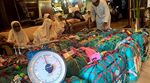 Jemaah Haji Bongkar Koper Demi 32 kg