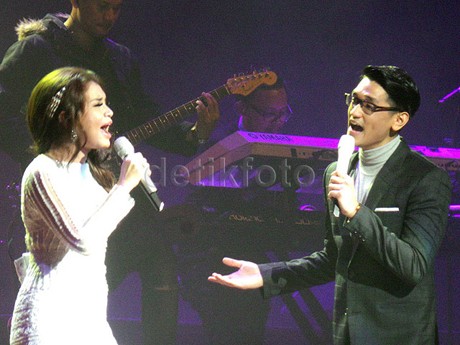 Ini Kata Afgan Soal Gosip Pacaran dengan Rossa