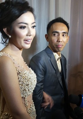 Dampingi BS, Suryono Tegaskan Pernikahannya Bukan Rekayasa