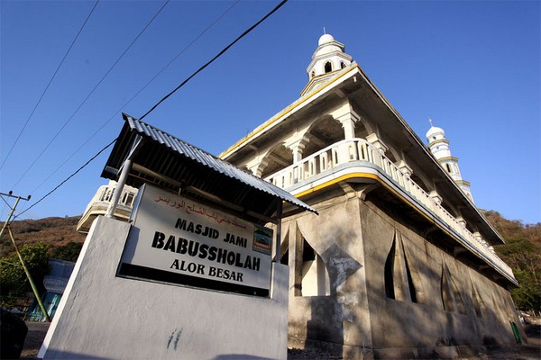 Penampakan Masjid Tertua di Alor