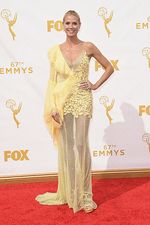 Mengintip Suasana Red Carpet Emmy Awards 2015 (1)