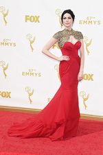 Mengintip Suasana Red Carpet Emmy Awards 2015 (2)