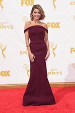 Mengintip Suasana Red Carpet Emmy Awards 2015 (2)