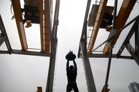 Pengeboran perut bumi untuk MRT dimulai dari Patung Pemuda Senayan.