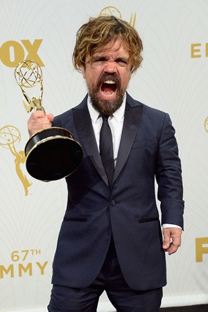 Peter Dinklage Kembali Raih Emmy Awards Berkat Game of Thrones