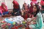 Nagita Slavina Cantik Berbunga di Syukuran Akikah Rafathar