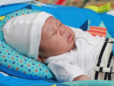 Aww... Imutnya Rafathar, Mirip Raffi atau Nagita?
