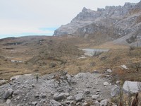 New Zealand Pass berada di ketinggian sekitar lebih dari 4.100 mdpl. Jalur ini merupakan pertemuan berbagai jalur pendakian ke Puncak Carstensz dari Soangama, Ilaga dan Sugapa. Tim Ekspedisi Jurnalis ke Carstensz 2015 pun lewat sana (Afif/detikTravel)