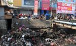 Sungai di Cibinong Penuh Sampah