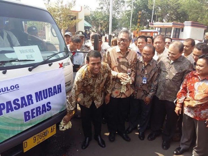 Jelang Idul Adha, Mentan Jualan Beras dan Daging Sapi Murah