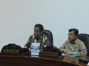 LRT, MRT, Hingga Kereta Cepat Dibahas di Istana