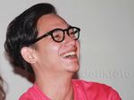 Si Ganteng Adipati Dolken Jadi Cowok Kemayu