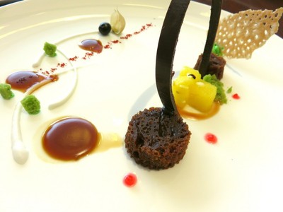 Menu Indonesia Disajikan a la Fine Dining di Purnawarman Restaurant