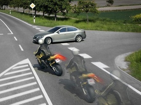 Motor di India Harus Punya ABS dan CBS pada 2018