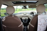 Menjajal Si Mungil Fiat 500