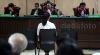 Sidang vonis perkara penipuan sebuah tas Hermes seharga Rp 950 juta itu dipimpin hakim Budy Hertantyo.