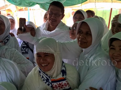 Menag Kunjungi Tenda Jemaah di Arafah