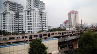 Dua kereta itu berbenturan sekitar pukul 15.30 WIB.